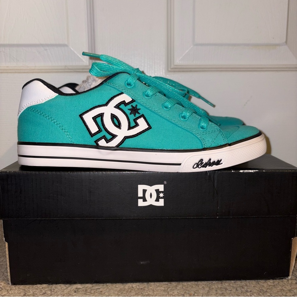 DC Youth Chelsea Sneaker